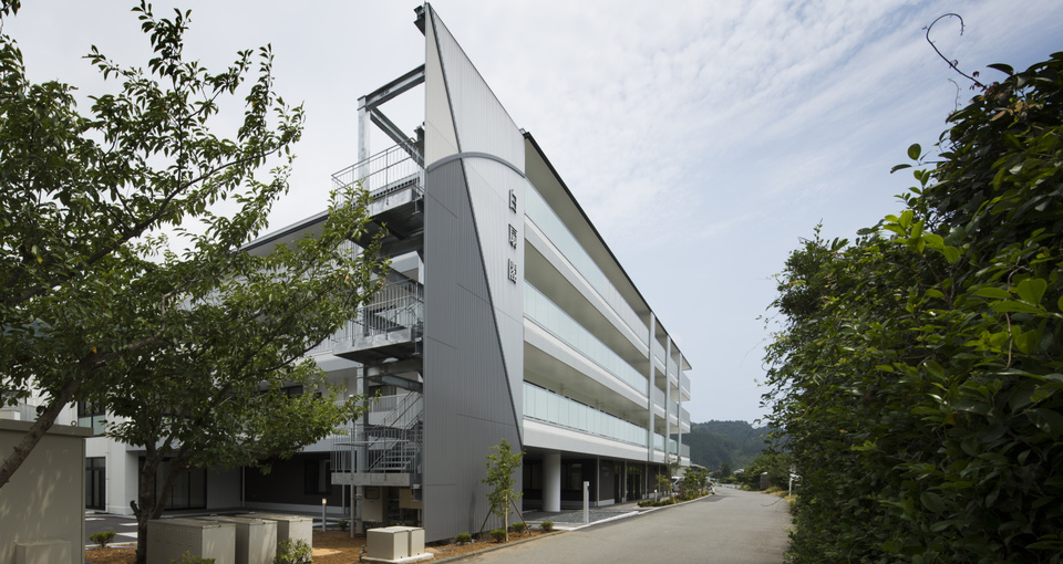 静岡　清水　松風荘　松風　まつかぜ　三保　折戸　白扇閣　清承会　養護　老人　ホーム　特別　介護　ケア　白扇閣　興津　市役所　特養　デイ　サービス　駒越